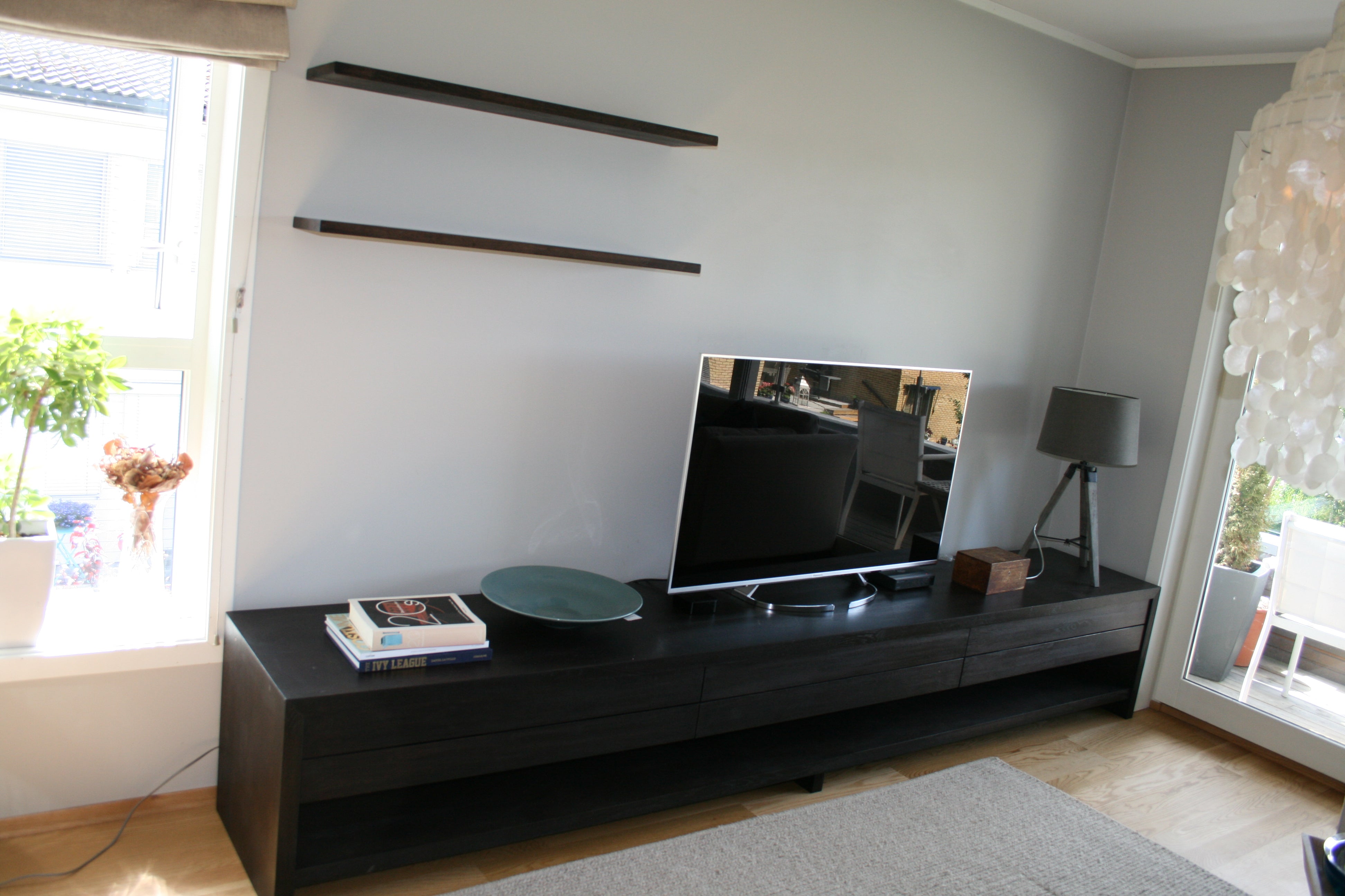 Flytende Hyller – Aaserud Design